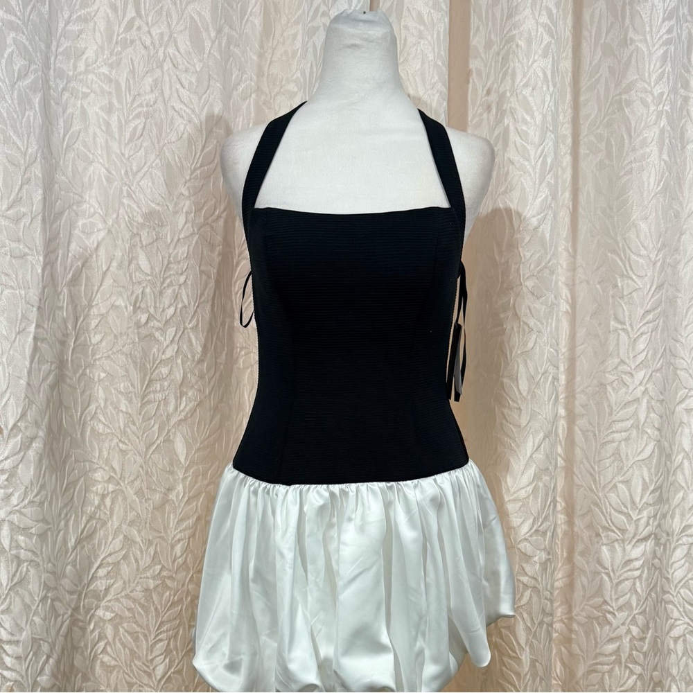 Black And White Mini Halter Top Bubble Skirt Fit To Flair NWT Girly Formal Dress